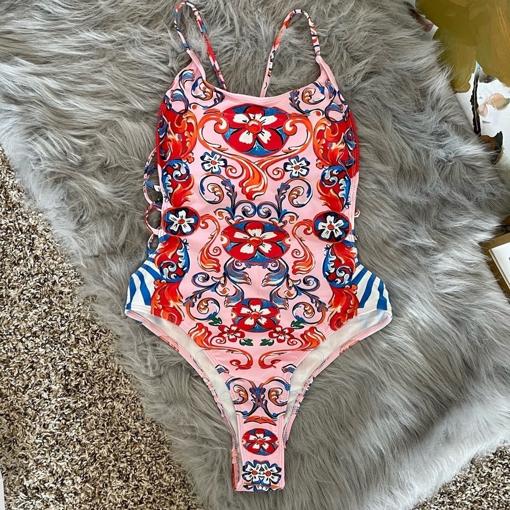SHEIN Floral Ring Linked One Piece Swimsuit